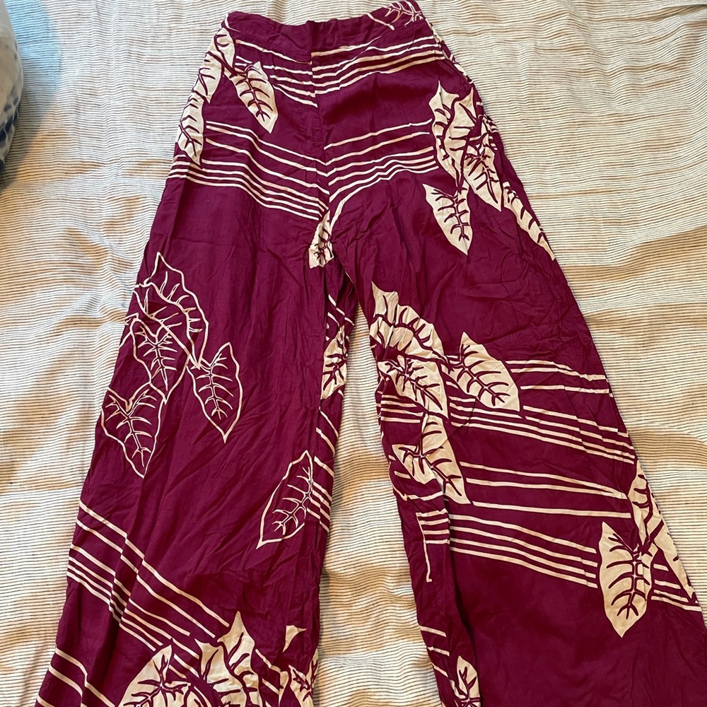Wahine toa holoholo pants